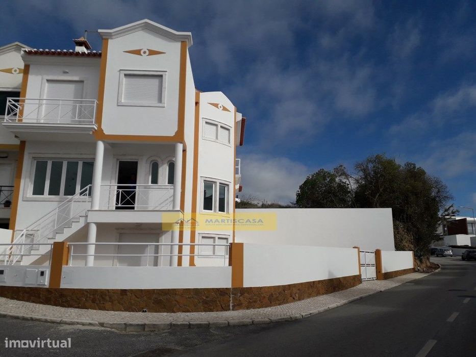 Moradia T3+1 Centro Ericeira/Vista Mar - Oferta Escritura E Registos