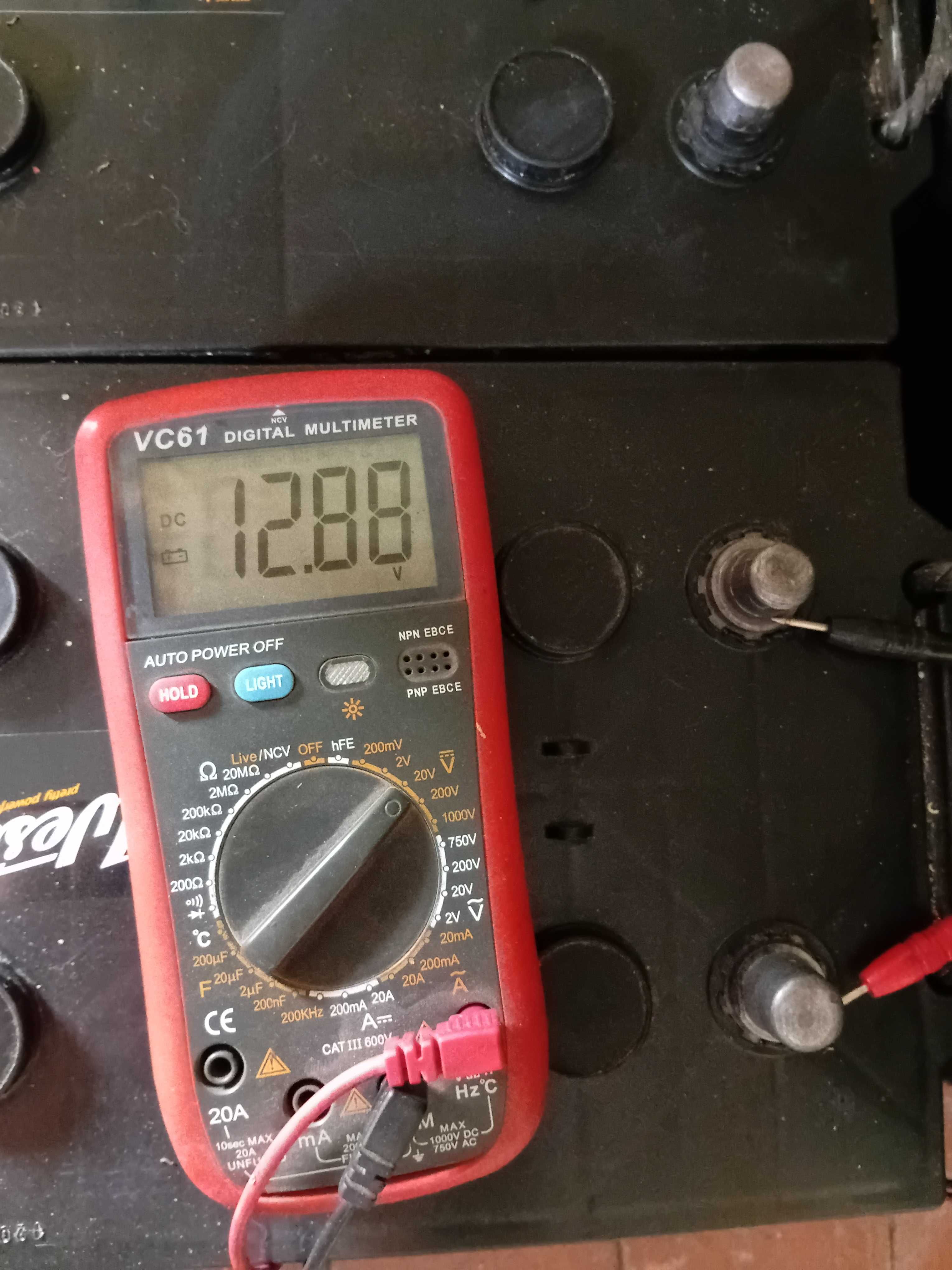 Продам аккумуляторы WESTA Pretty Powerful 6CT-200Ah