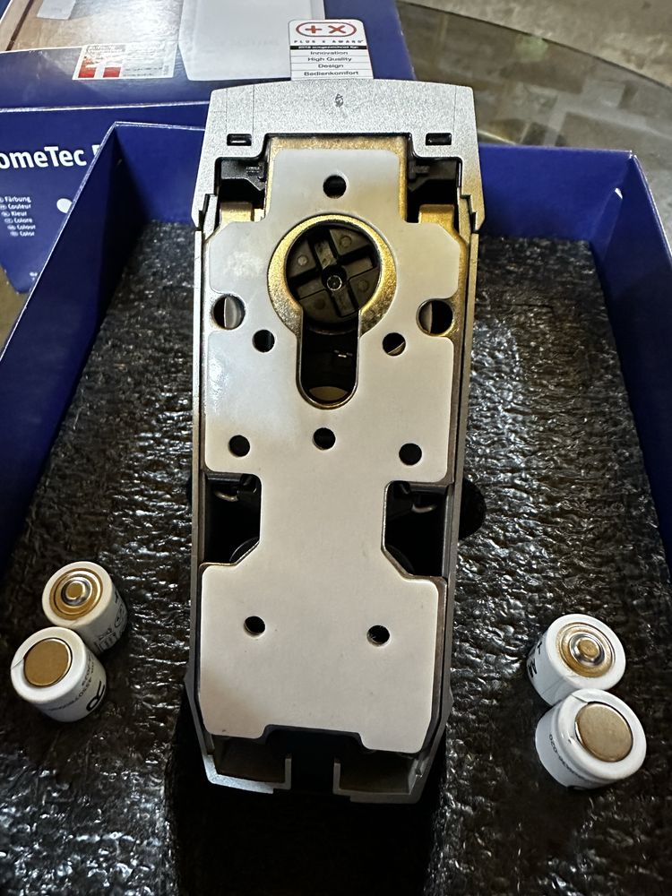 Дверний замок ABUS HomeTec Pro Z-Wave — ABUS CFA3010S