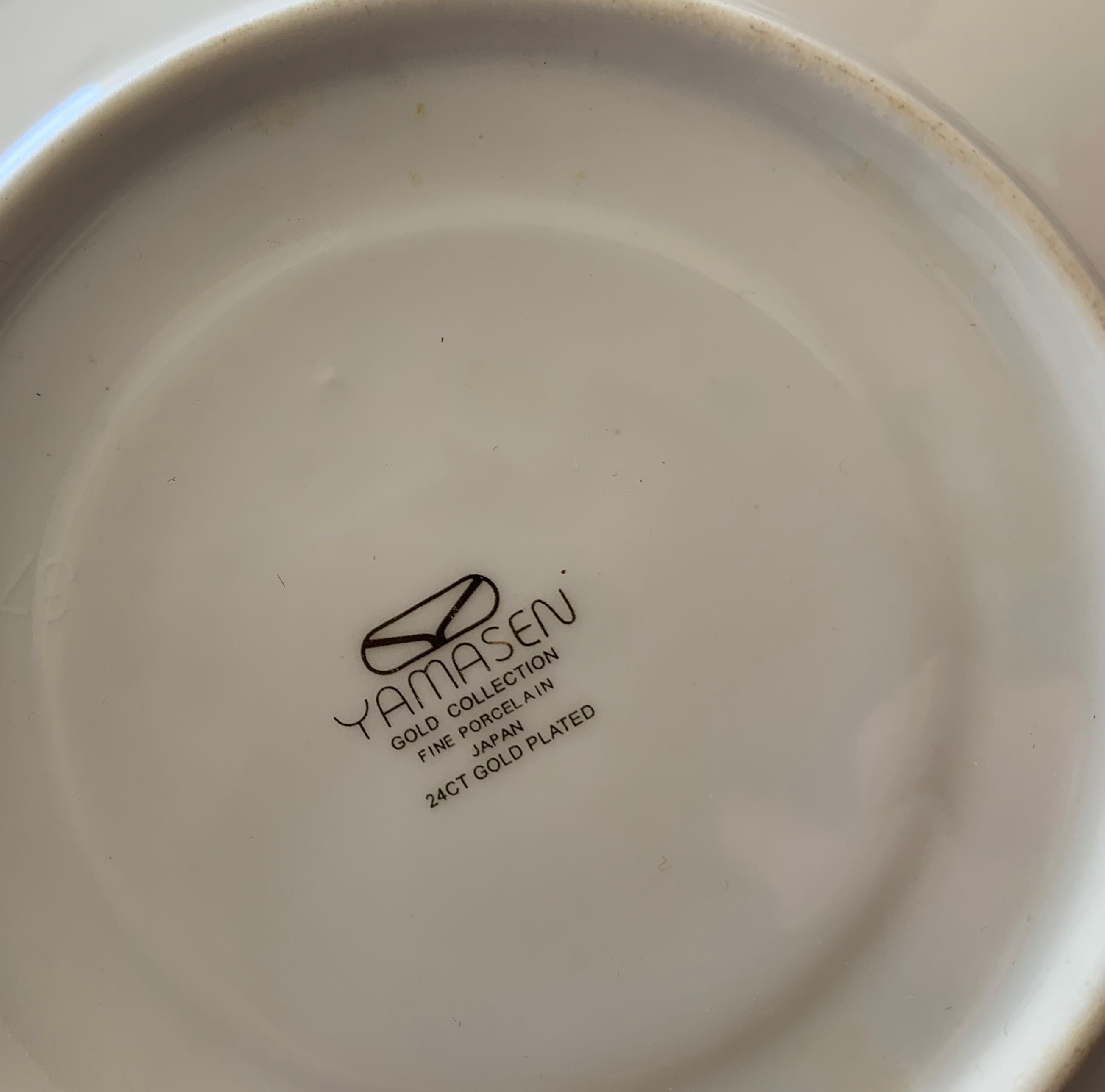 Talerzyk porcelana chińska złocony w motyle 24 karat gold złoto talerz