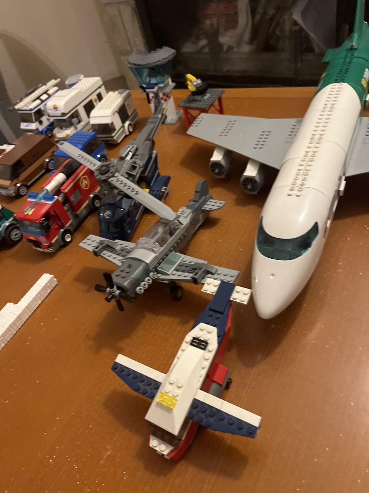 Pojazdy samochody samolot kamper toi toi furgonetka LEGO