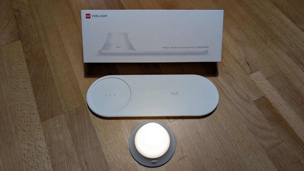 Yeelight  ładowarka indukcyjna z lampką nowa YLYD08YIa