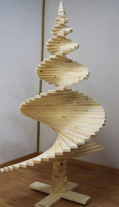 Árvore de Natal em madeira maciça