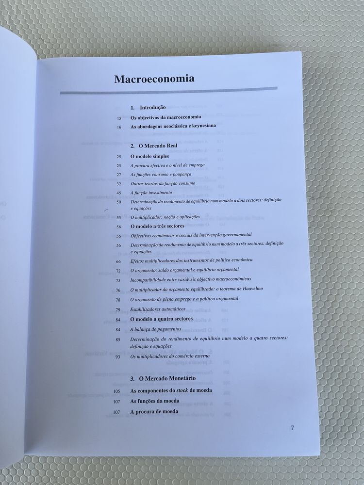 Macroeconomia - Universidade Aberta