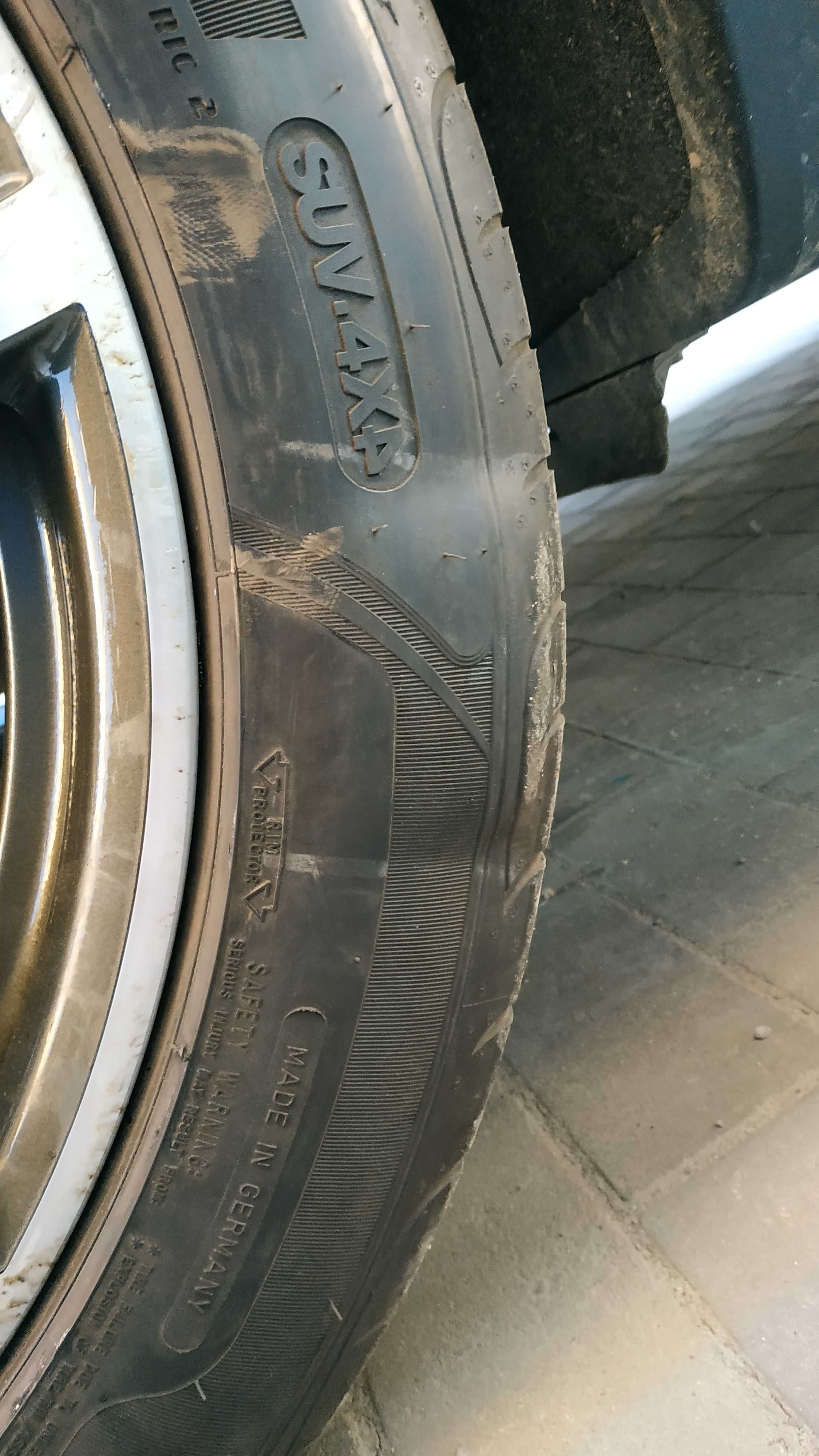 285/45 R20 Goodyear Eagle F1 літня резина шини гума покришки 4шт