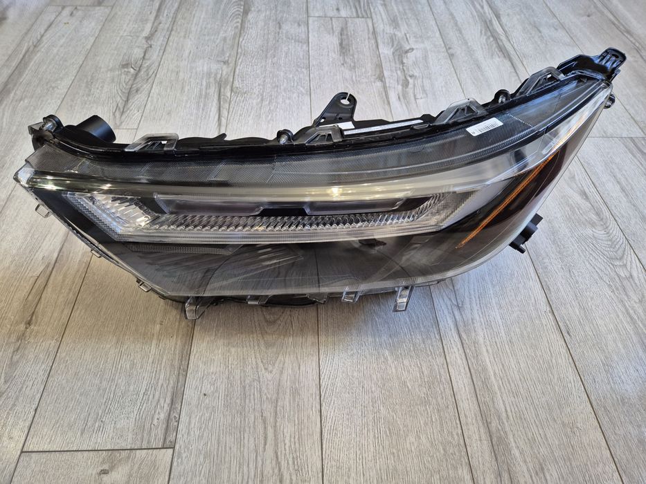 Фара ліва Toyota Rav4 2022-2024 USA