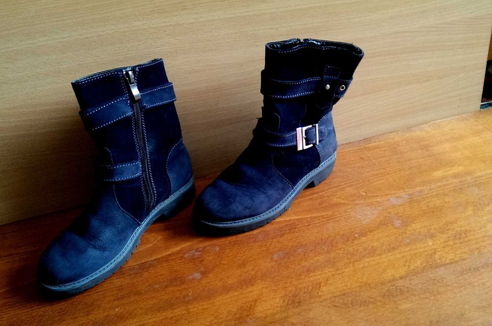 Сапожки Trekking 32р.с утеплителем в хорошем состоянии