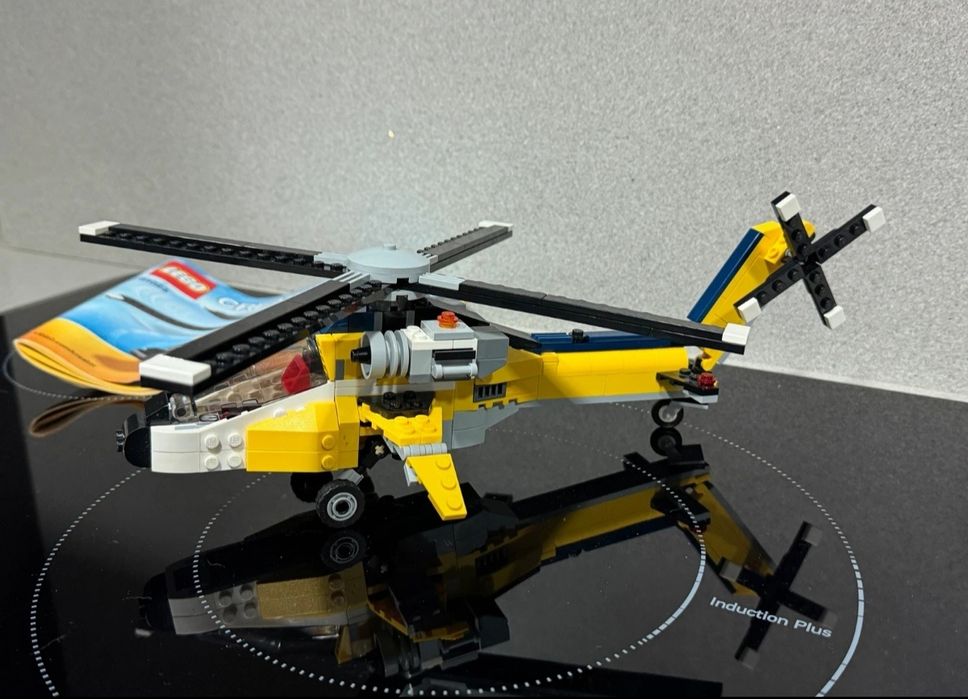 LEGO 31023 Yellow Racers