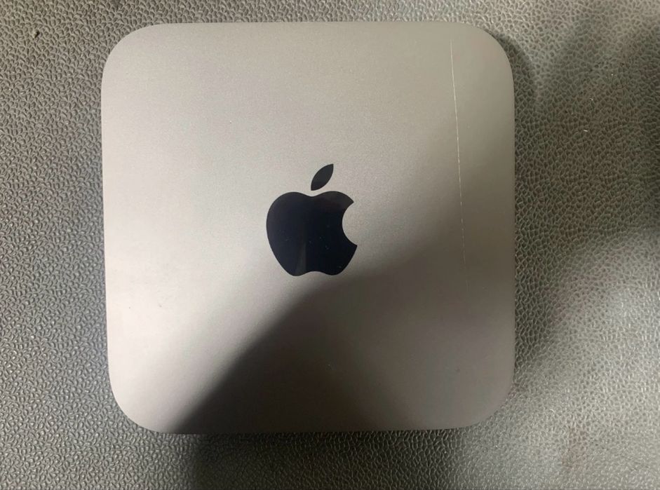 mac mini 2018 core i7 64GB RAM 2TB SSD