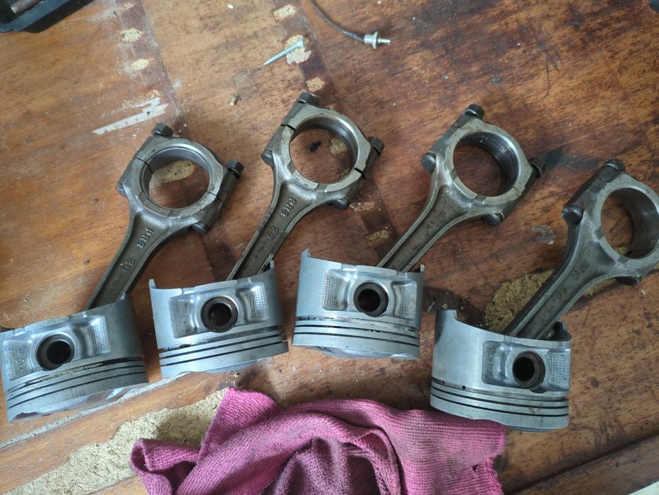 Pistões com bielas originais Honda B16 P30