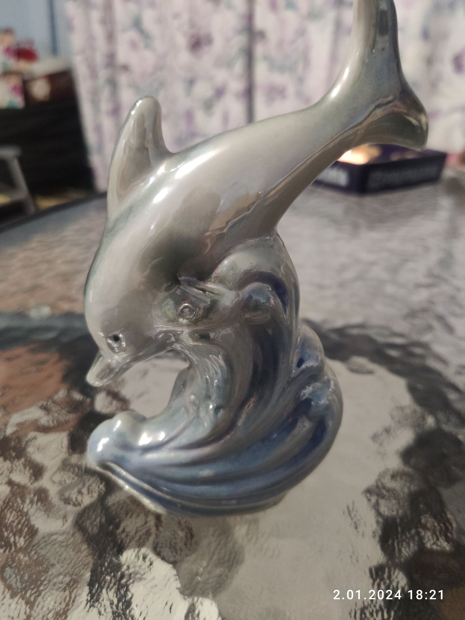 Figurka Delfin - porcelanowy