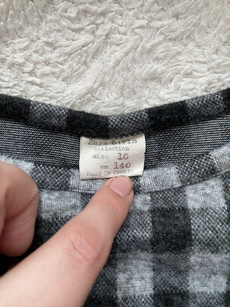Sweter bluzka w kratkę czarny szary Zara 140 cm 9/10 lat ciepły cienki