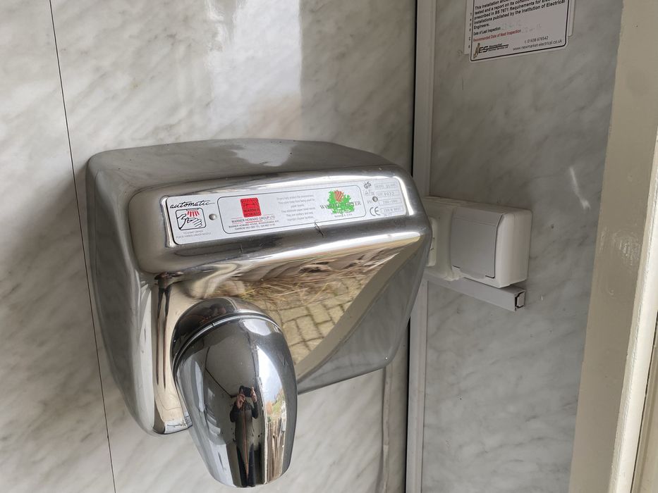 Toaleta mobilna kontener / meski/ damski