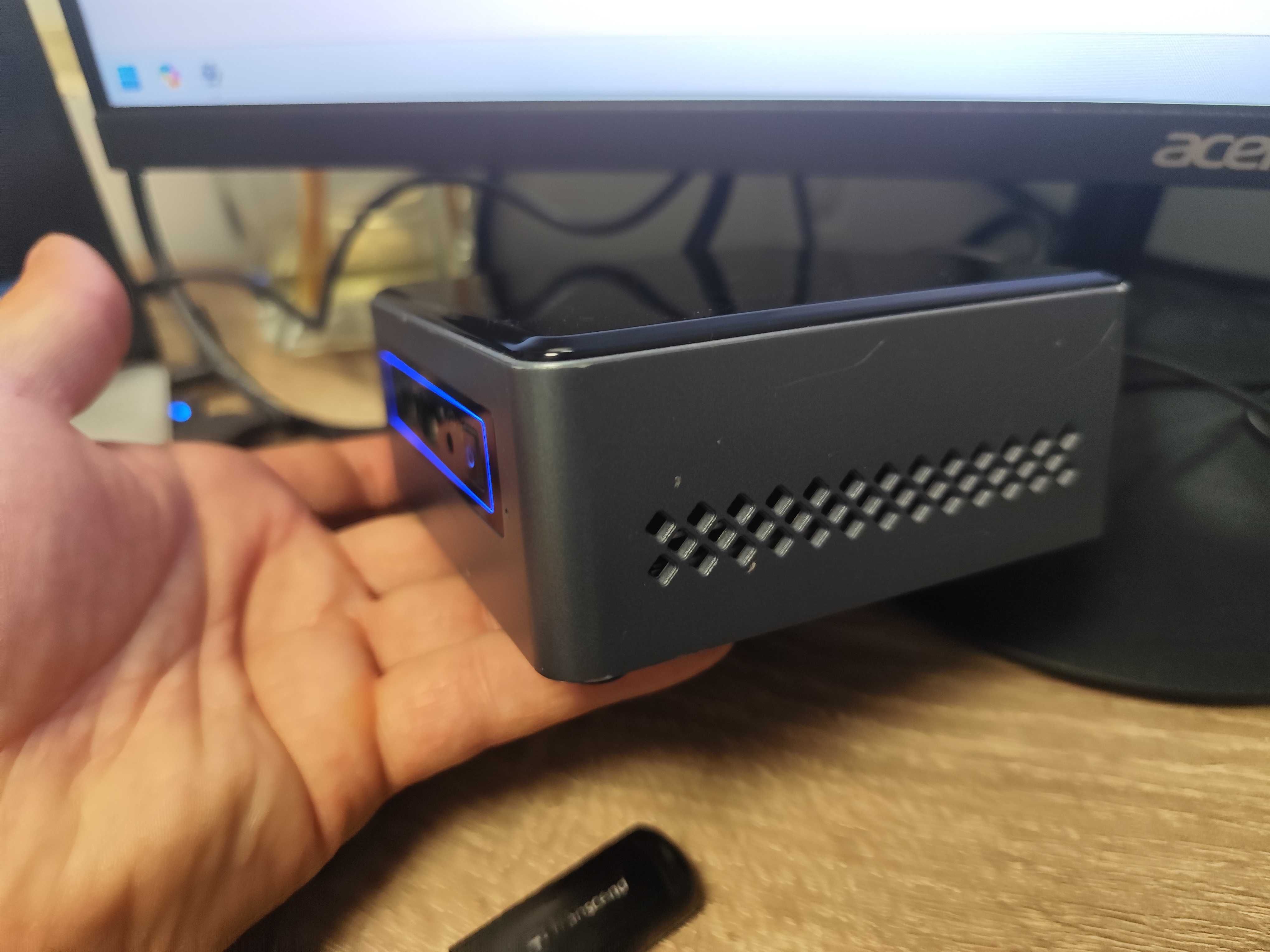 Intel NUC6CAYH Celeron J3455 4ядра 2.3GHz ddr3x2 sata 2.5 wifiac+bt