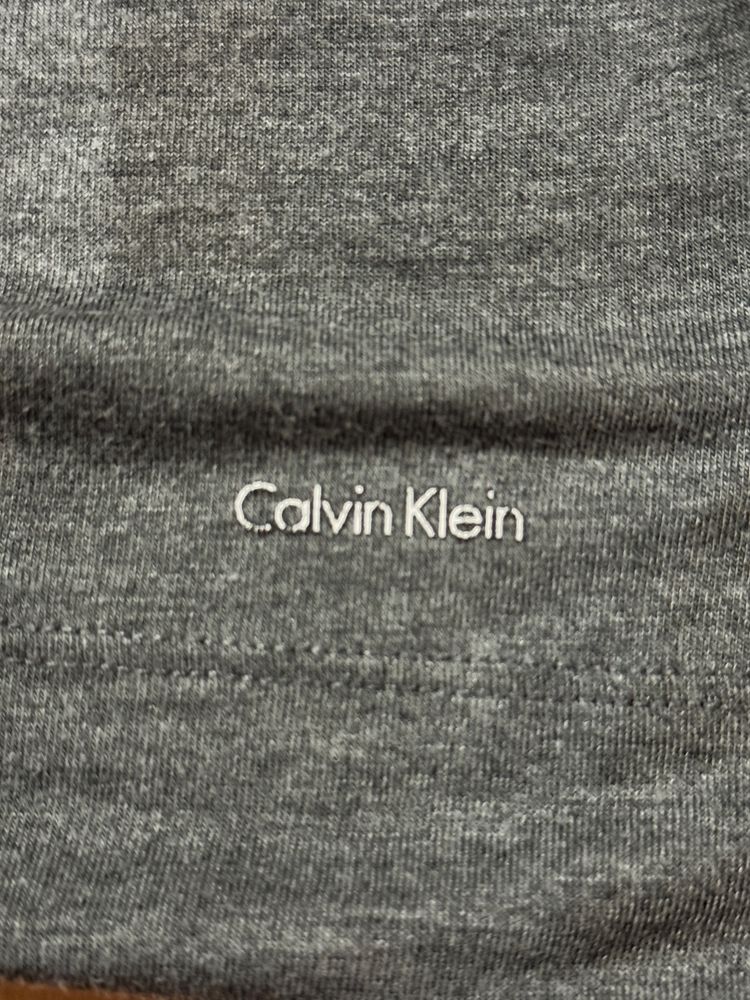 Koszulka damska firmy Calvin Klein