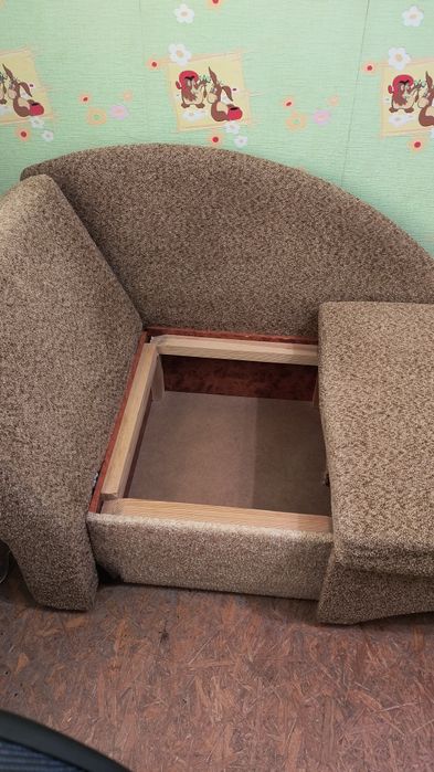 Диван-ліжко в дитячу