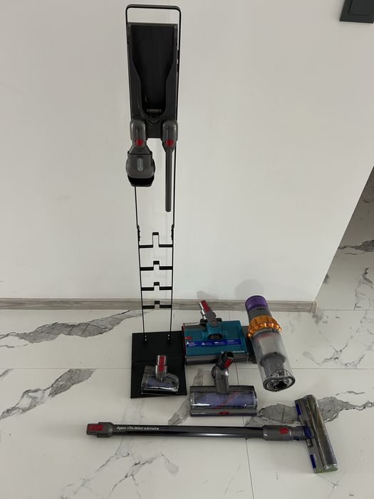 Dyson V15s Detect Submarine