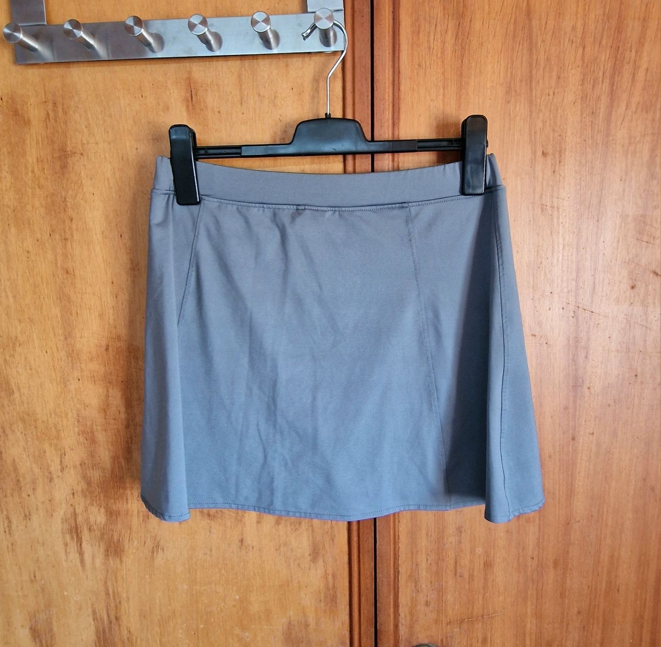 Saia-calção VSPORT. Tamanho XL