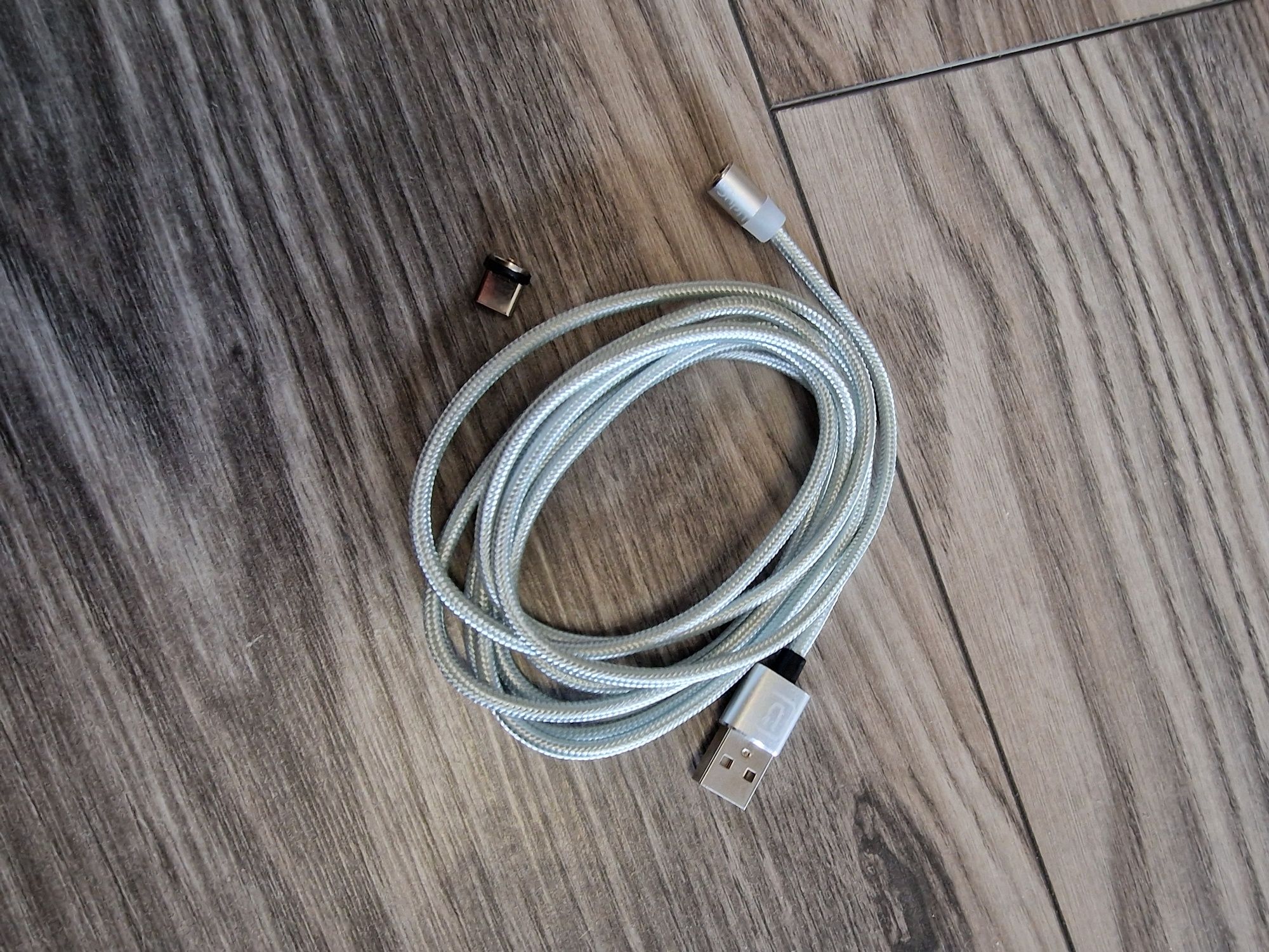 Szary kabel USB USB-C magnetyczna końcówka