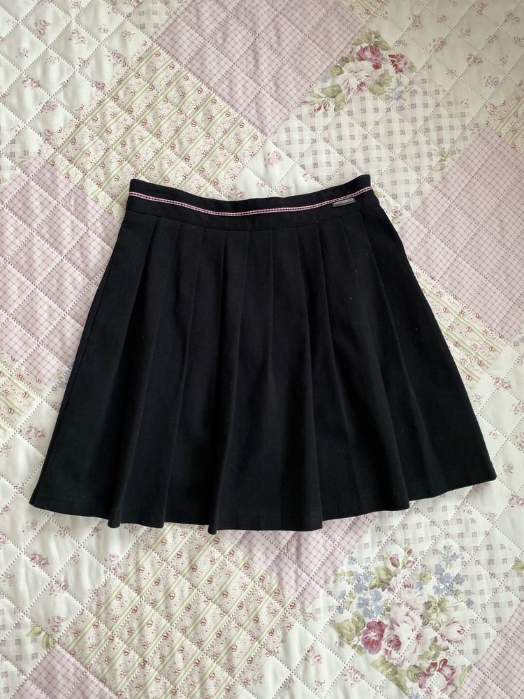 Czarna krótka plisowana spódniczka XS 34 coccodrillo coquette basic