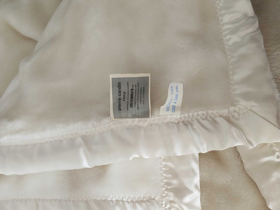 Cobertores ex Pierre Cardin Branco Natural