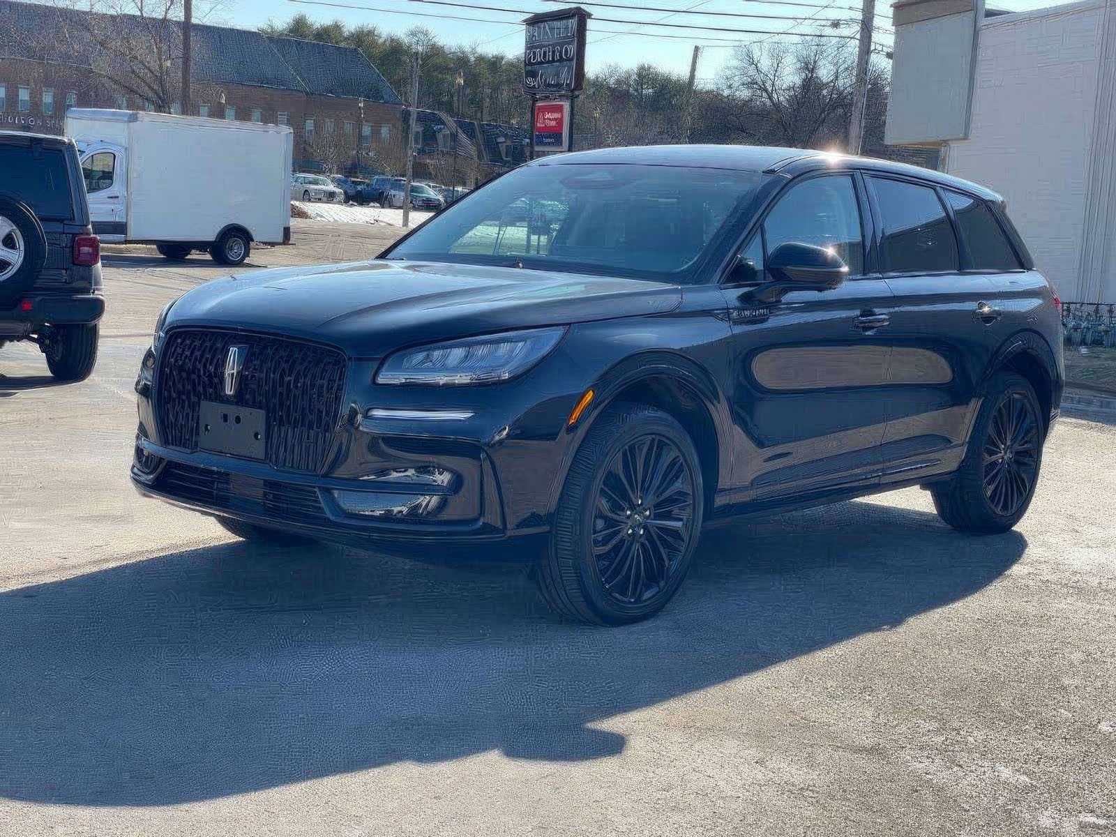 2023 Lincoln Corsair Standard