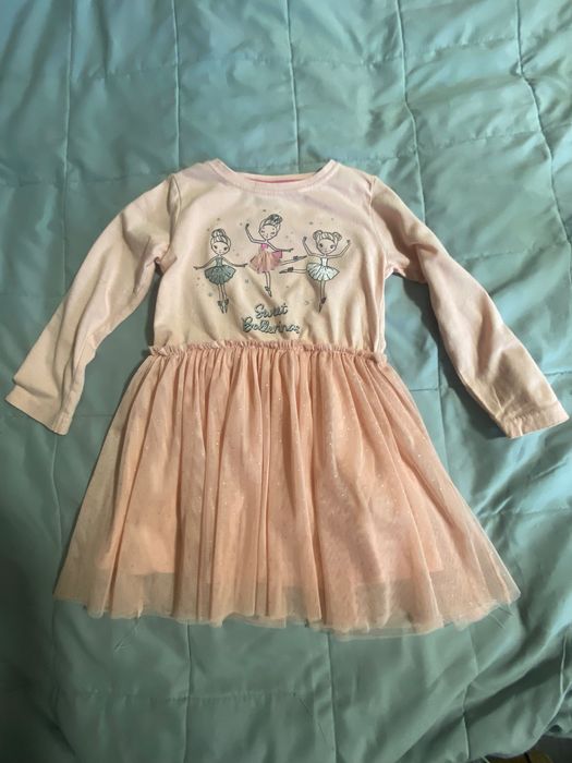 Сукні на дівчинку 2 шт