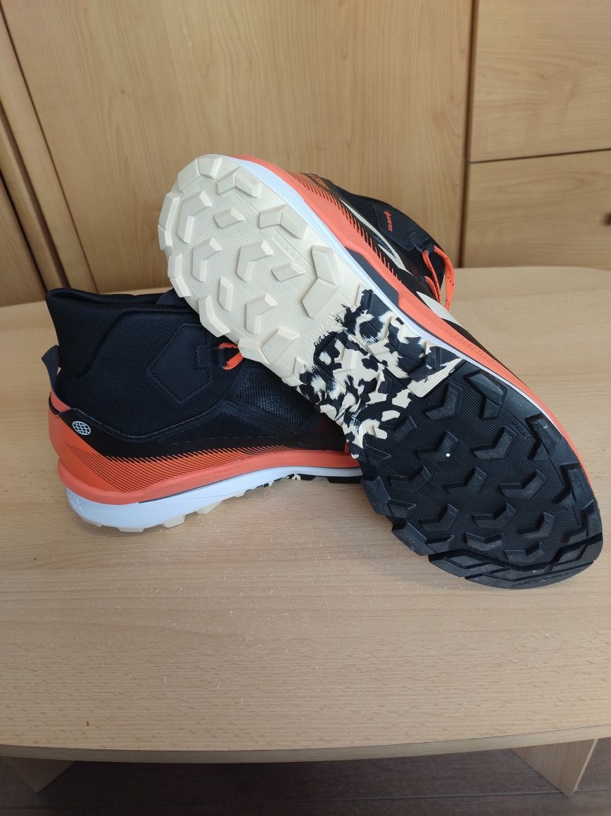 Buty Adidas Terrex Skychaser XT Gore Też Hiking GV9034