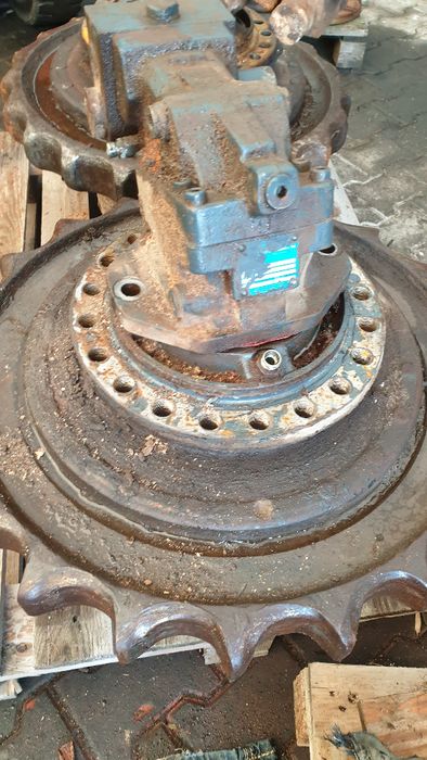 koparka O&K RH 6-22 zwolnica final drive napęd gąsienicy układ planeta