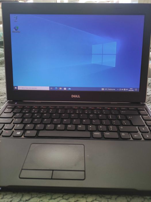 Laptop DELL Latitude 3330 i3 / 6 GB RAM / 128 GB SSD / Windows 10