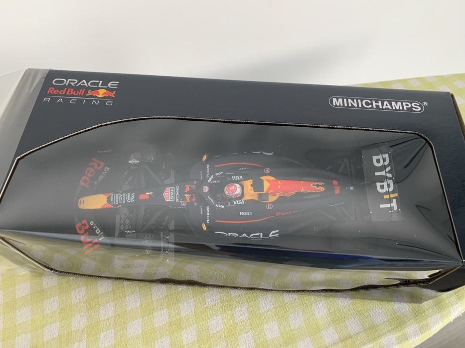F1 minichamps 1:18