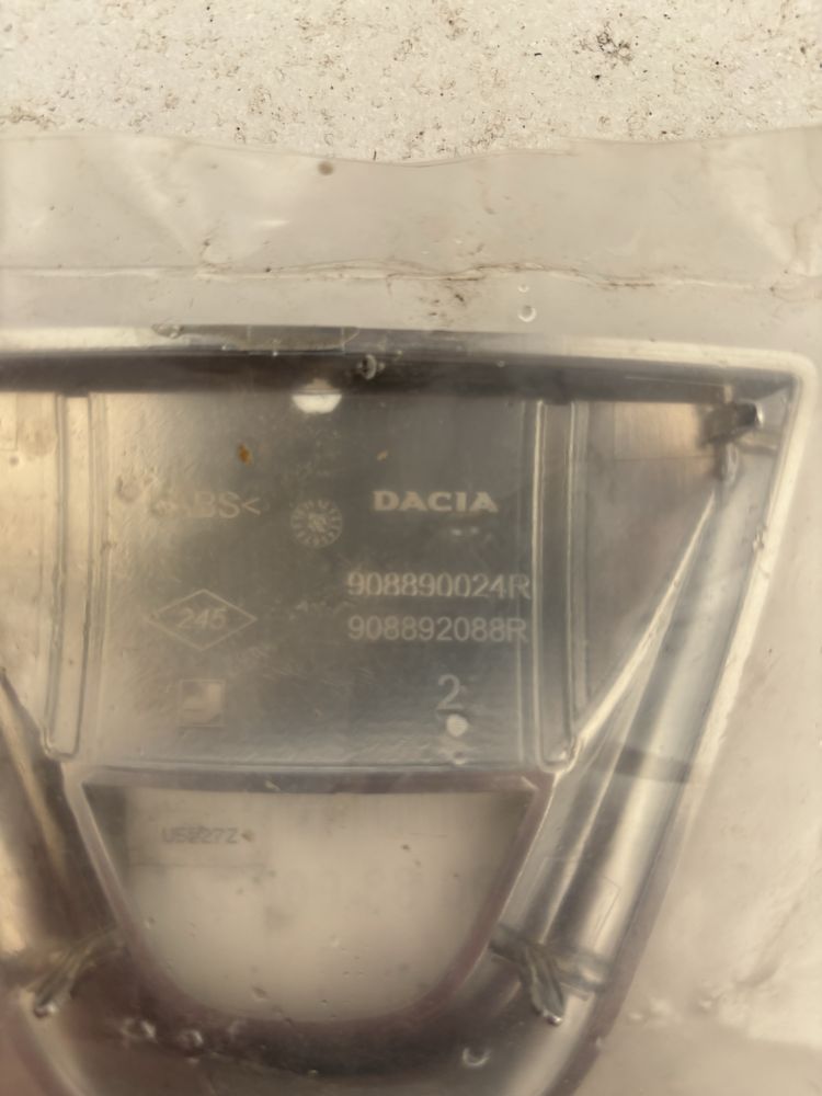 Dacia Sandero II 2 Duster Logan emblemat logo znaczek klapy tył tylnej