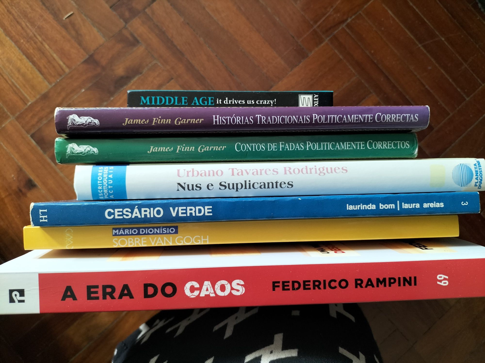 Livros de leitura varios temas