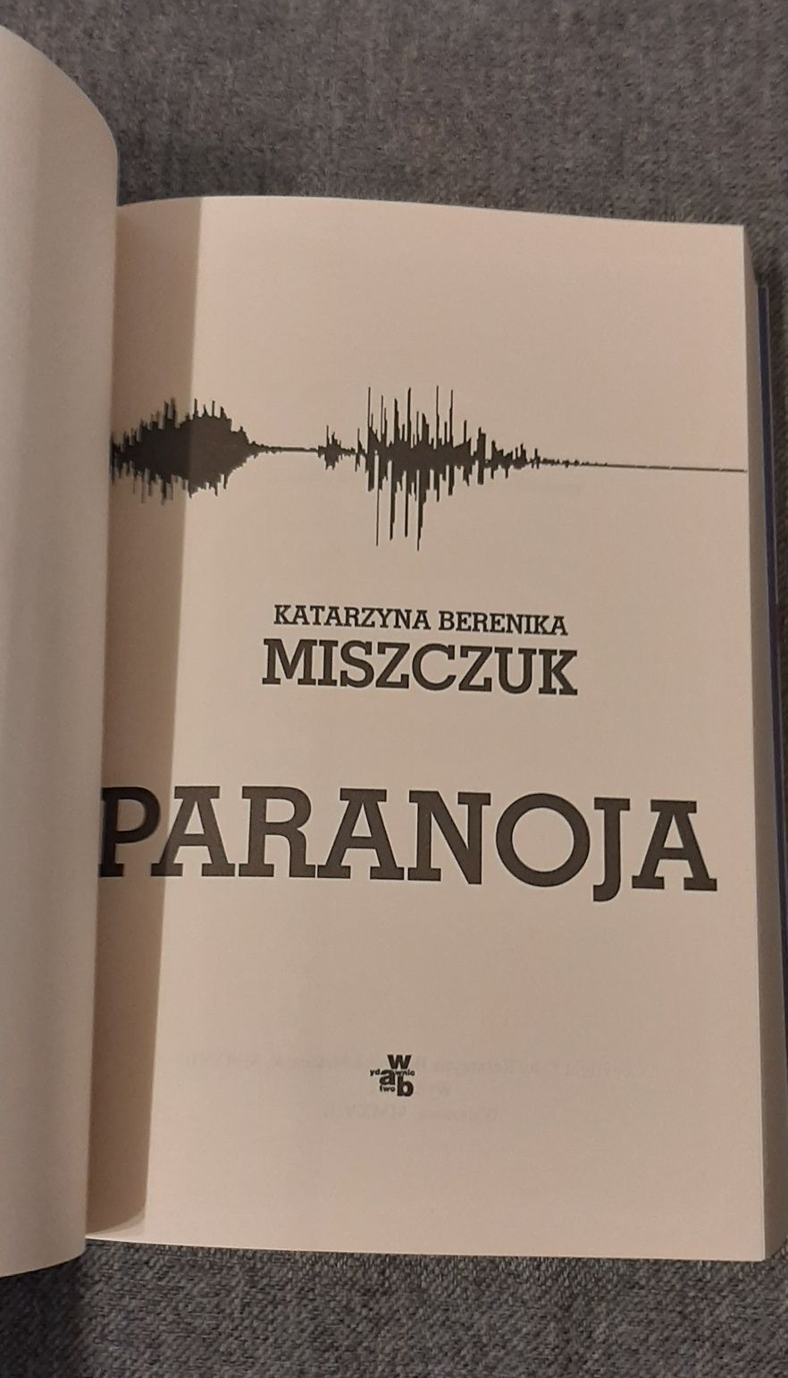 Paranoja nowa książka