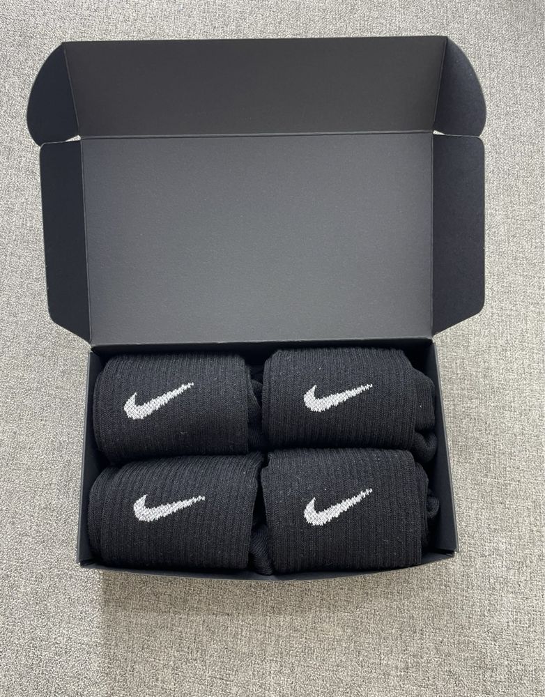 Nike Wysokie Czarne Skarpety Boks 42/46(4 pary)