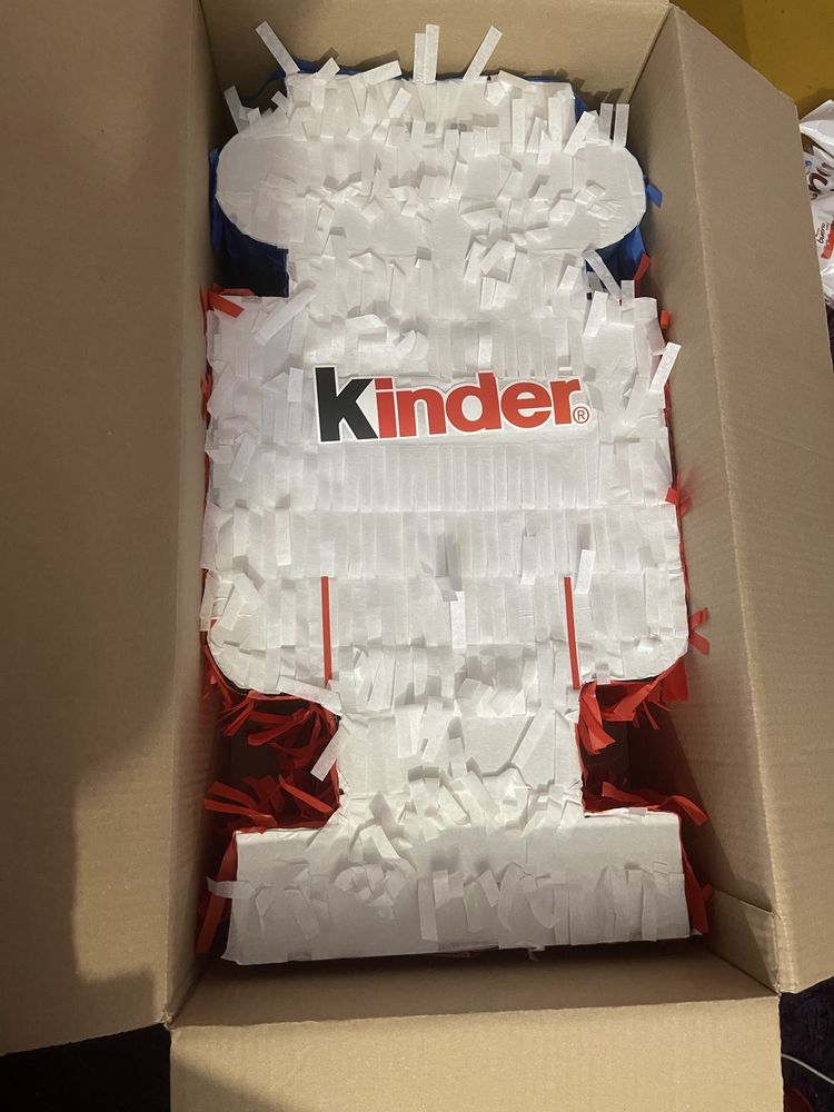 Piniata robot z kinder