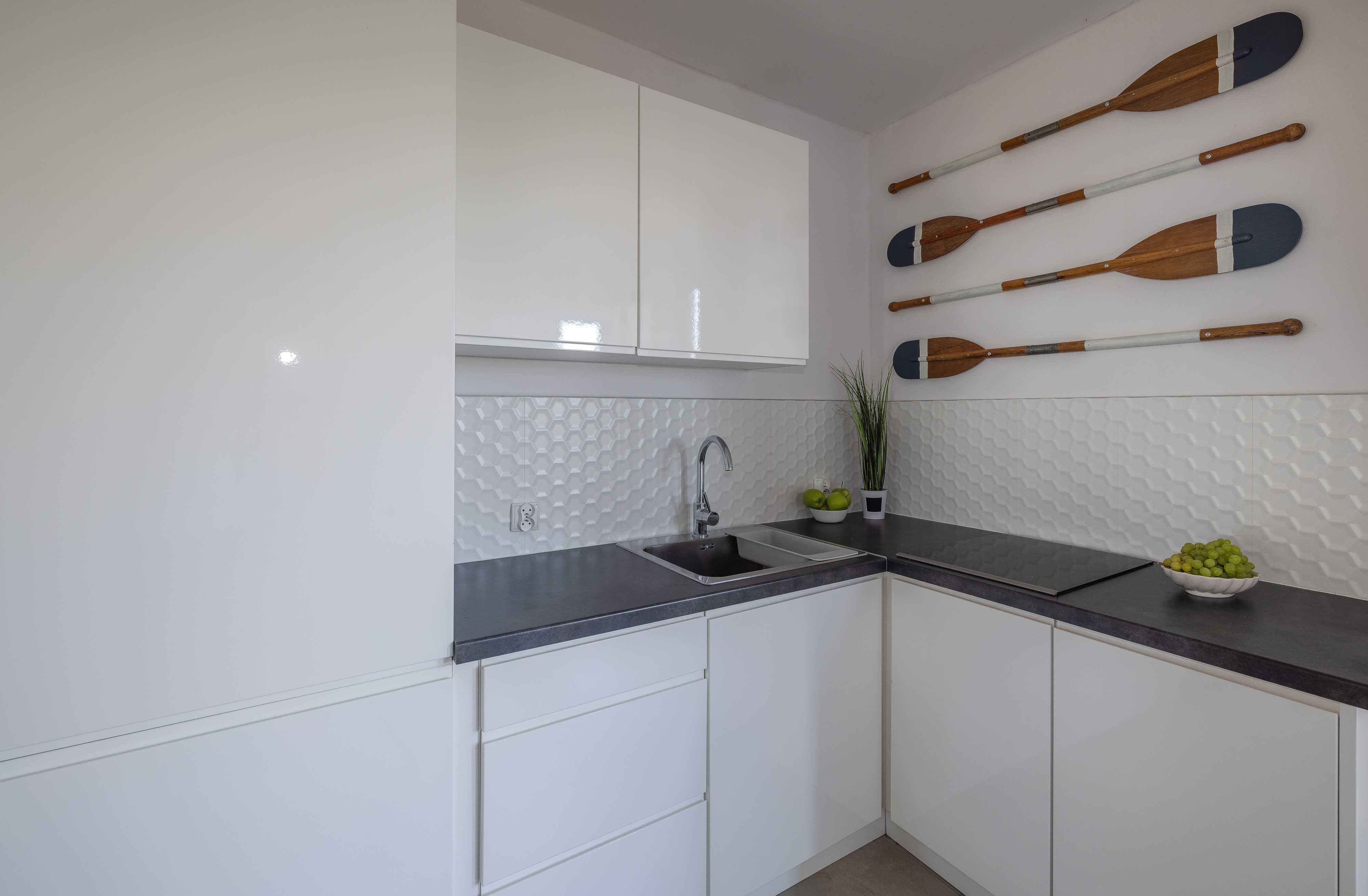 2-pokojowy apartament z widokiem na morze i ogródkiem, 100m od plaży