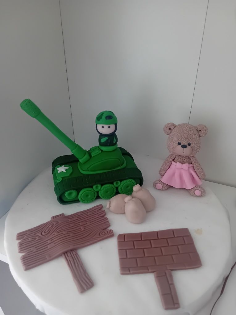 Figurki z masy cukrowej