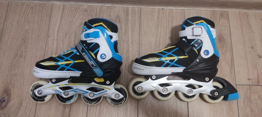 Rolki 35-38 czarny biały niebieski żółty