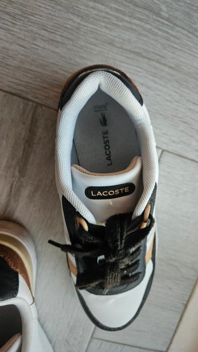 Ténis da Lacoste, Tamanho (35)
