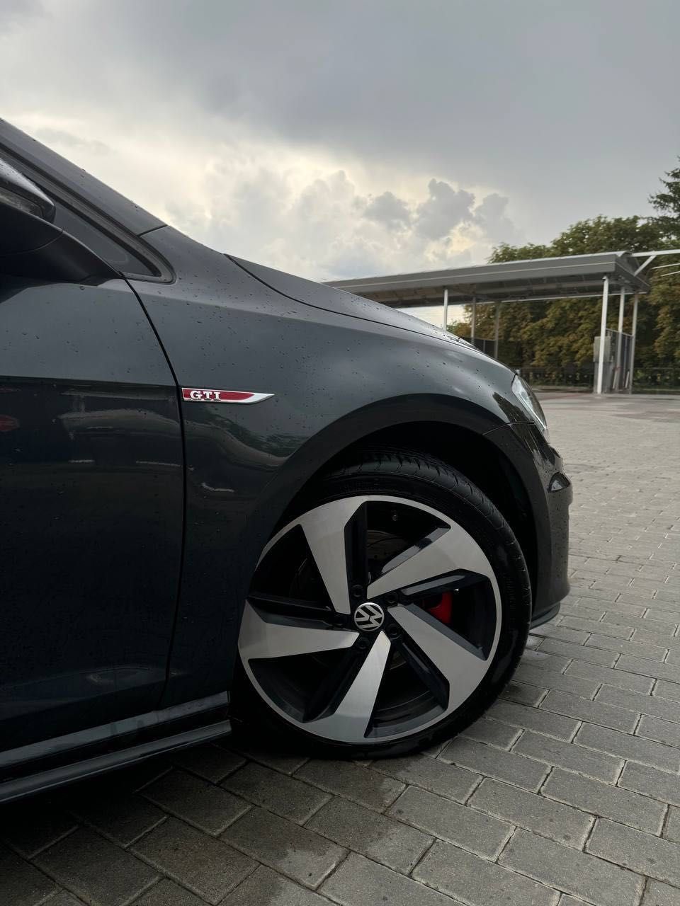 Volkswagen GTI 2015 2.0 бензин