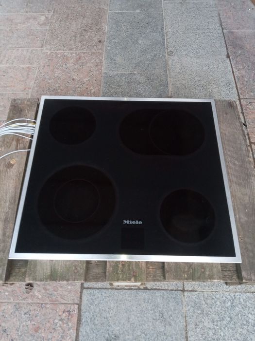 Духовой шкаф + поверхность Miele комплект из Германии Гарантия