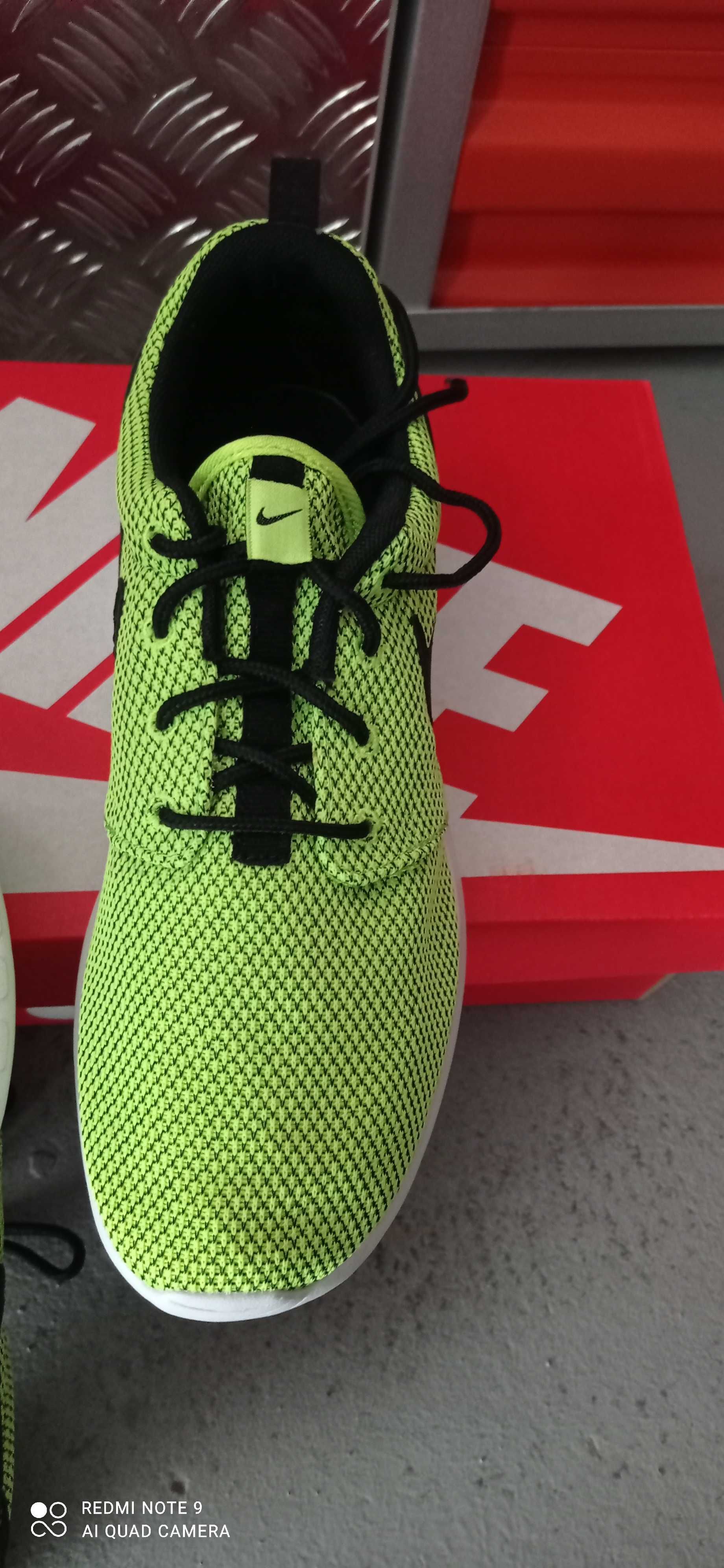 Nike RosheRun roz. 39
