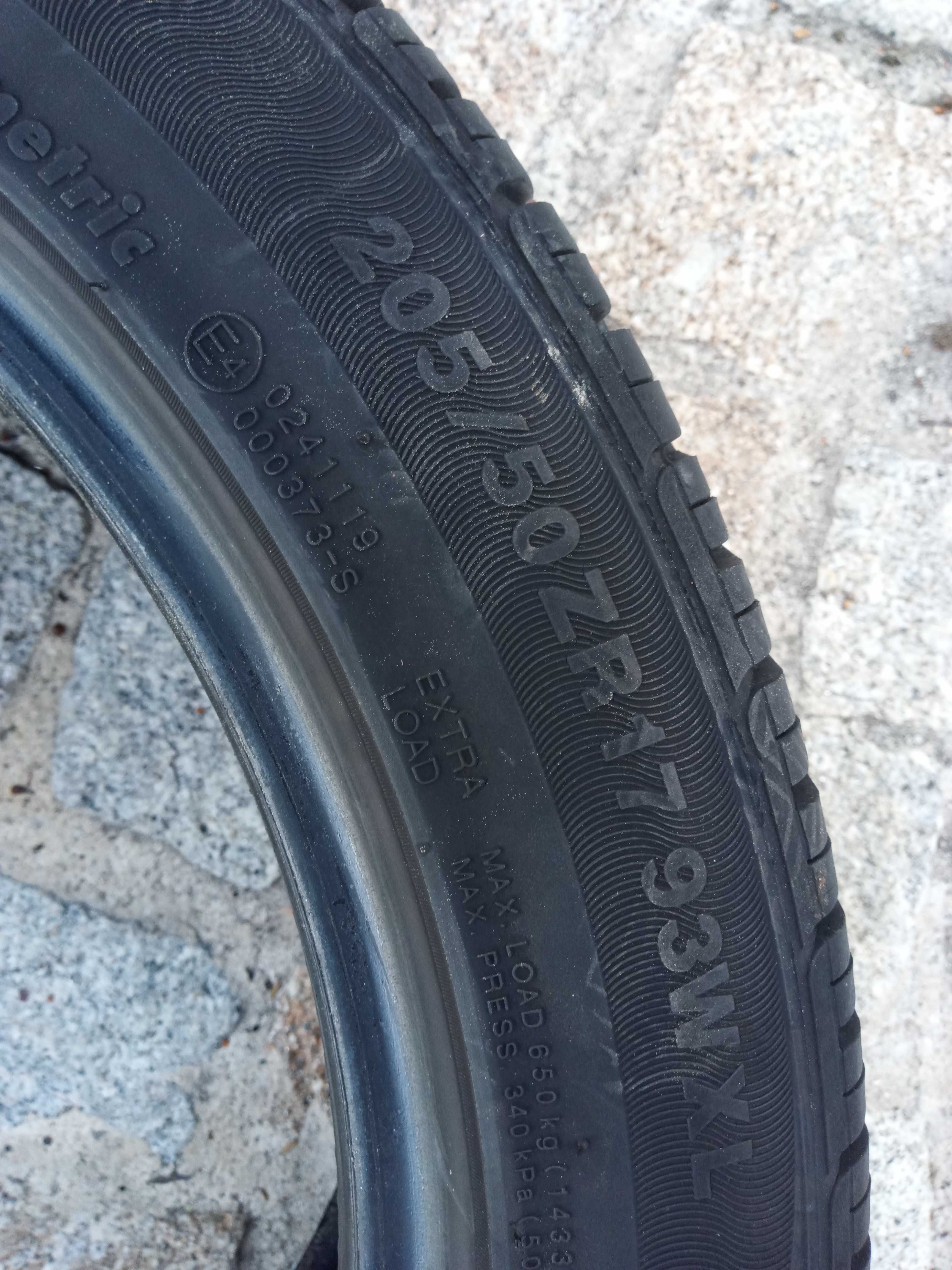 Pneu Kumho 205/50ZR17