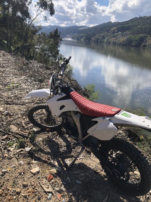 YAMAHA WR 250 F matriculada