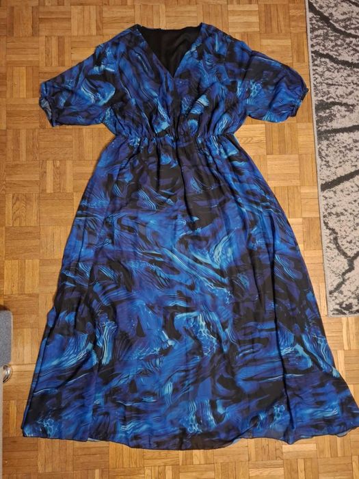 Długa sukienka wieczorowa