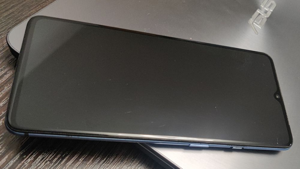 OnePlus 7t.   1+ 7t