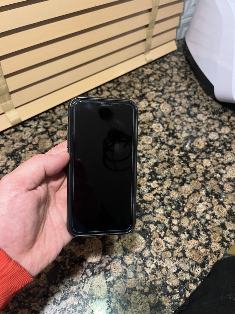 Iphon 11 SPRAWNY 128gb