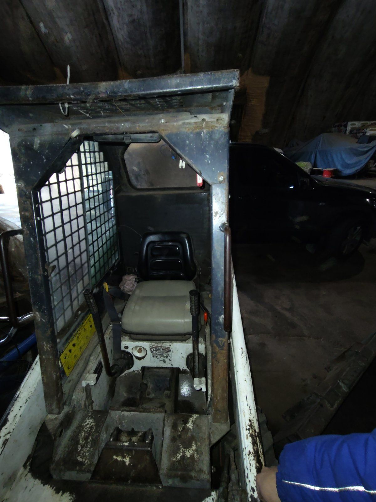 Продаж Bobcat 443