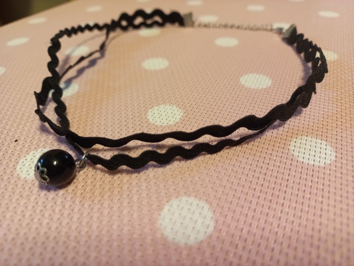 Naszyjnik choker czarny z kulką